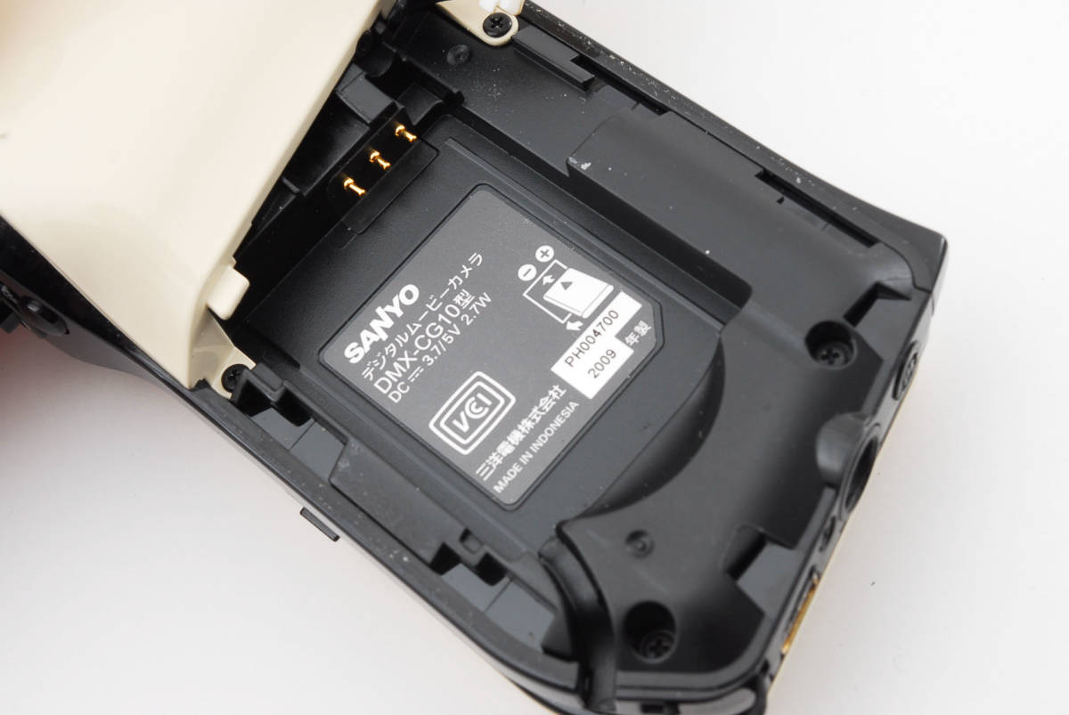 ☆極美品☆サンヨー SANYO Xacti DMX-CG10 ☆付属品充実☆#17280