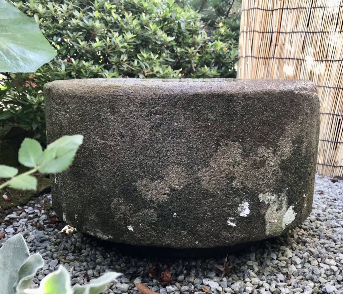 古民具古美術雑貨オーナメント造園茶庭坪庭屋上【蹲・天然石手水鉢石鉢