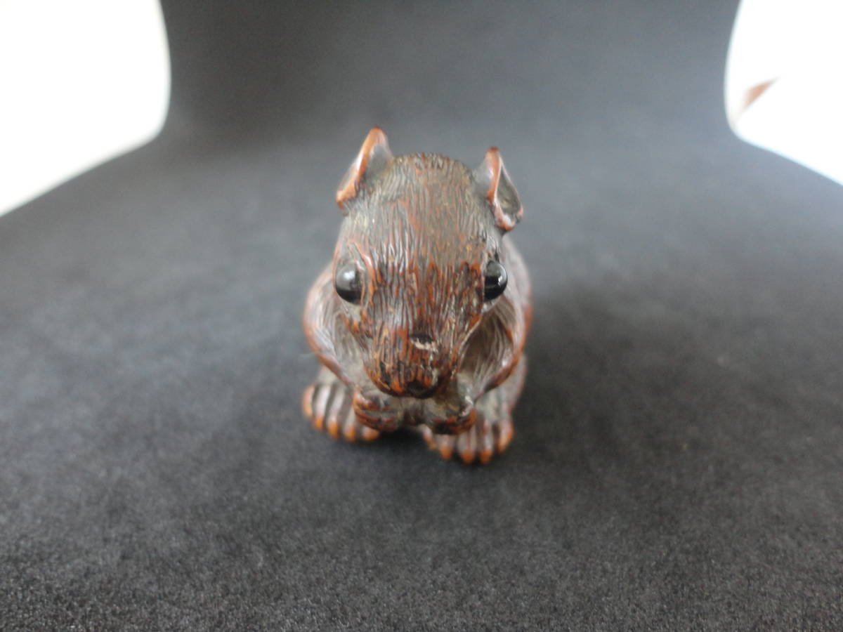 時代提物 木彫根付【樽鼠】樽直径約4cm 樽幅約2.3cm 重17ｇ福鼠 縁起物 時代提物 木彫根付【樽鼠】樽直径約4cm 樽幅約2.3cm 重17g福鼠 縁起物