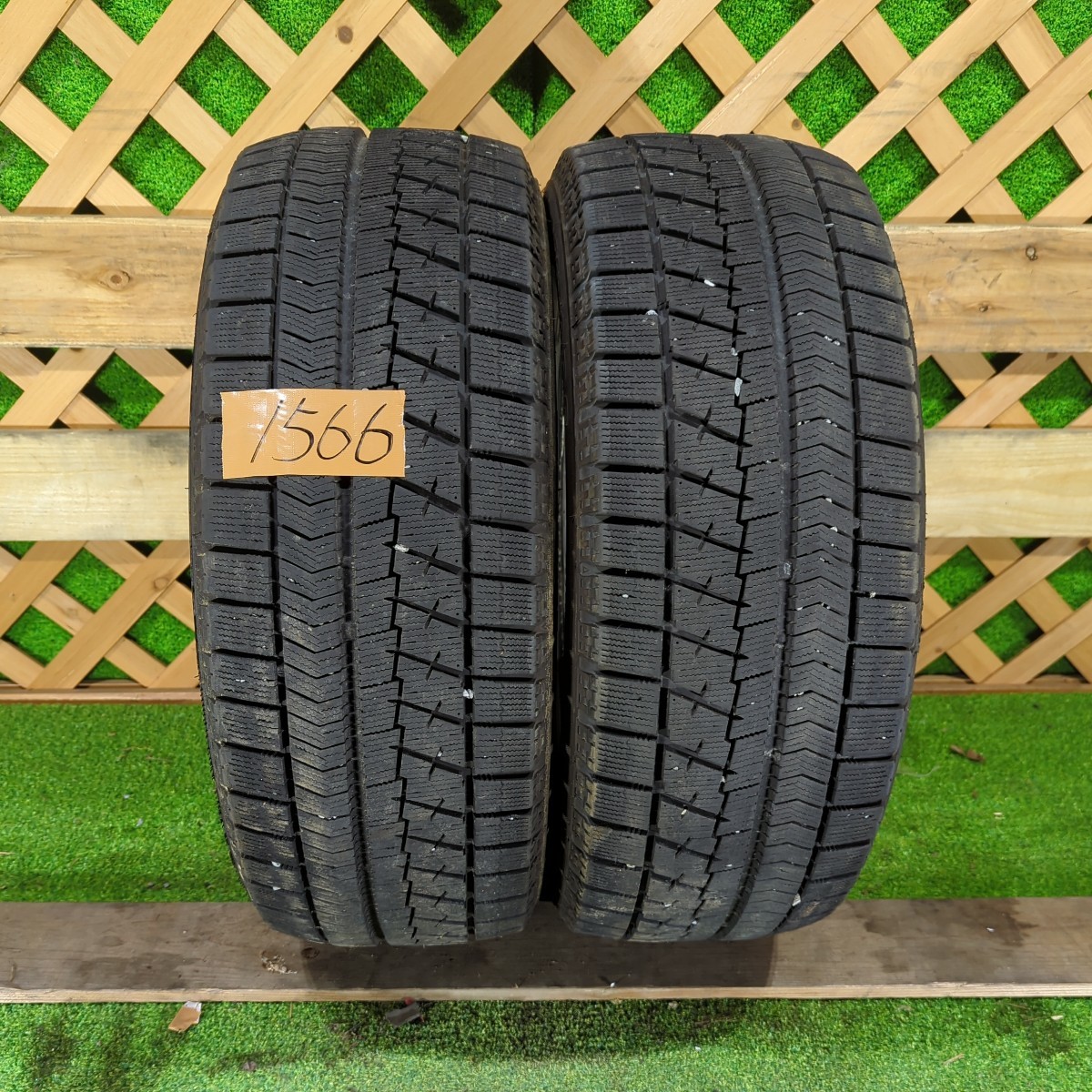 ブリヂストン バリ山 205⁄55R16 スタッドレス 205⁄60⁄16 TURANZA 