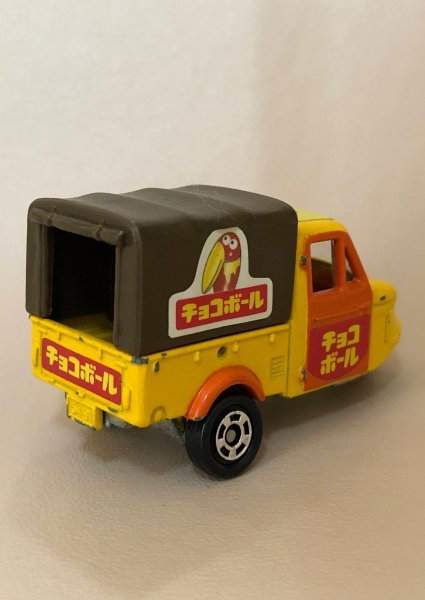 トミカ キョロちゃん オート三輪 チョコボール ミゼット ミニカー