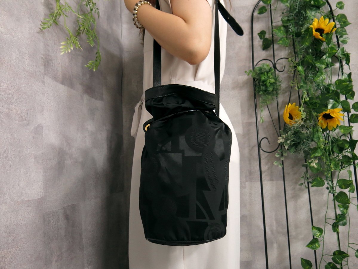 Ferragamo Salvatore フェラガモ - 美品 ガンチーニ サルヴァトーレ 