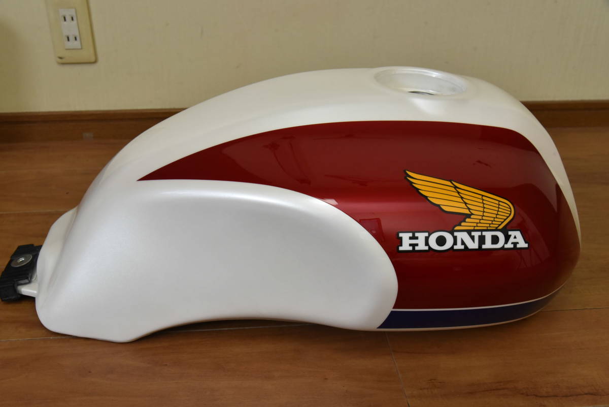 美品】ホンダ CB1100RS SC65 純正 タンク サイドカバーセット モーター 