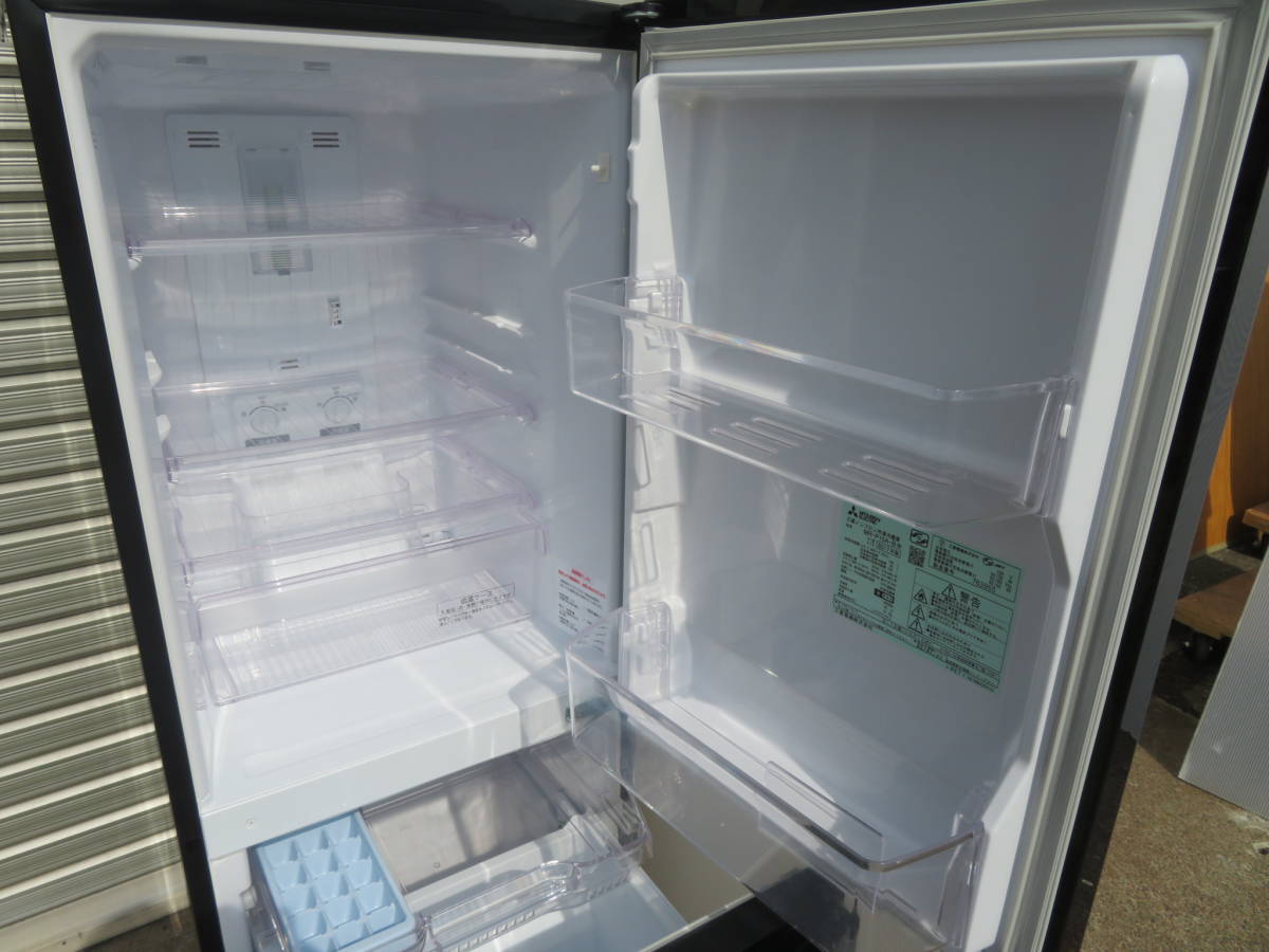 16【愛知店舗・清掃済】 三菱 146L 冷蔵庫 2017年