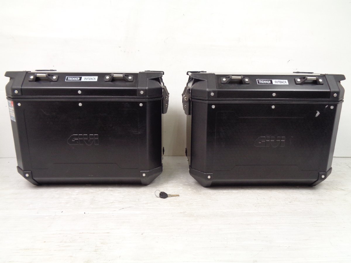 Givi ジビ trekker outback トレッカーアウトバック サイドケース パニアケース 左右セット 48リットル ブラック 良品【C770】
