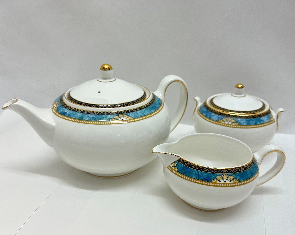 246⁄ウェッジウッド ティーポット シュガーボックス クリーマー 計3点