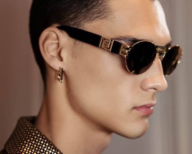 新品 FENDACE メタルサングラス FENDI VERSACE コラボ 限定 黒