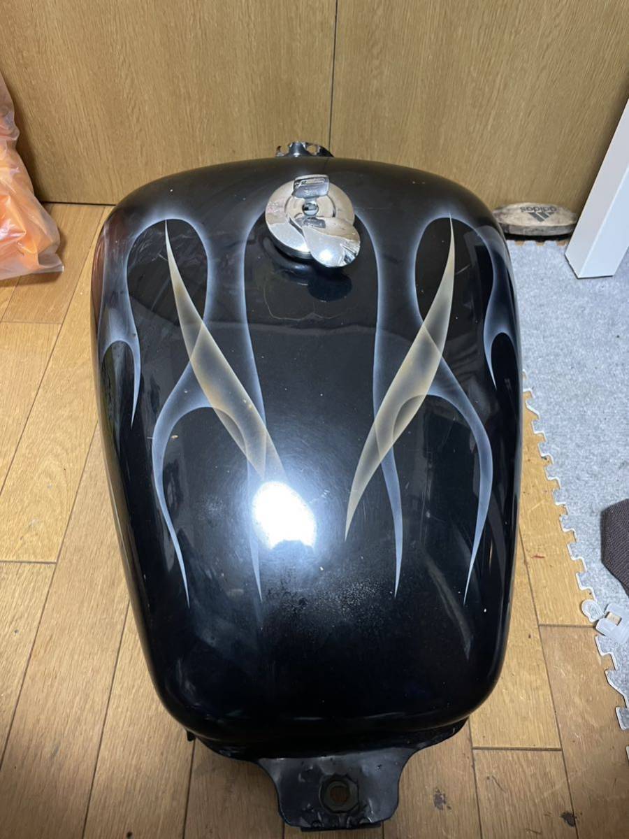 マグナ250 純正 タンク ファイヤーパターン 鍵付き(ホンダ用)｜売買