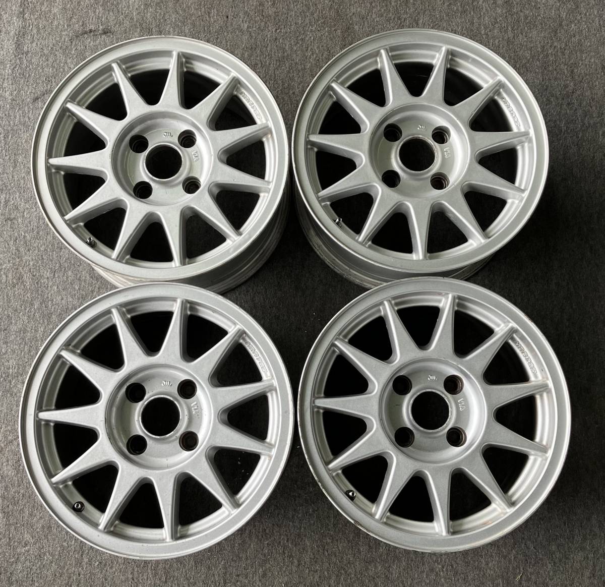 2026年最新Yahoo!オークション 4穴 -15インチ×6.5j (4穴)の中古