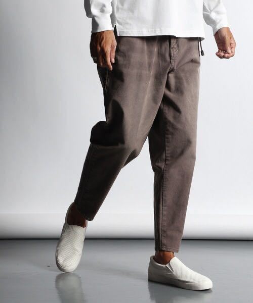 The DUFFER of ST.GEORGE 【WEB限定アイテム】WEBBING BELT KERSEY WIDE PANTS：テーパード イージーワイドパンツ