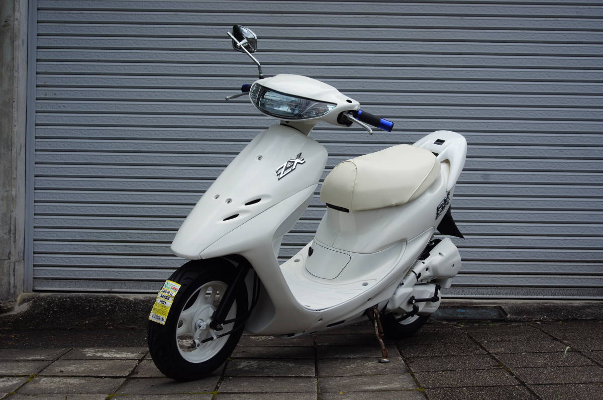 ライブディオ ZXリアスポ、LED付 タイヤ前後新品 シャッターキー dio