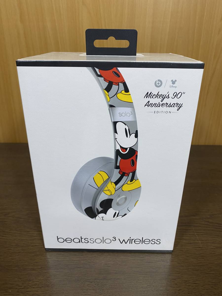 55) Beats Solo 3 wireless ミッキーマウス 誕生90周年モデル MU8X2PA/A ビーツ オンイヤーワイヤレスヘッドフォン ディズニー