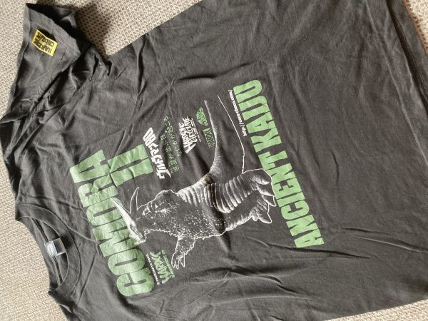 ハードコアチョコレート　ウルトラマン80ゴモラ2 TシャツXL黒コアチョコ