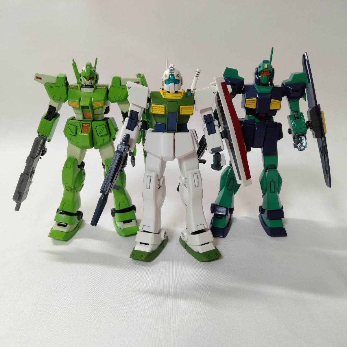 塗装済 完成品 ガンダム プラモデル ガンプラ HG 1/144 ジム