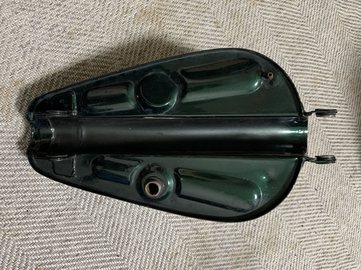 XLH883 純正タンク チビタンク 2.25ガロン スポーツスター チョッパー