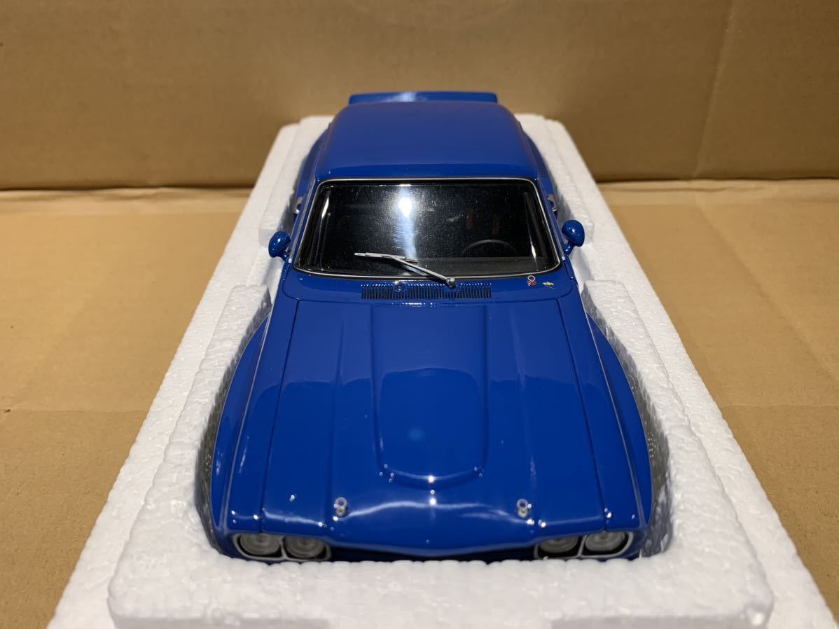 フォードカプリ RS 3100 1974 メーカー：ミニチャンプス スケール：1 