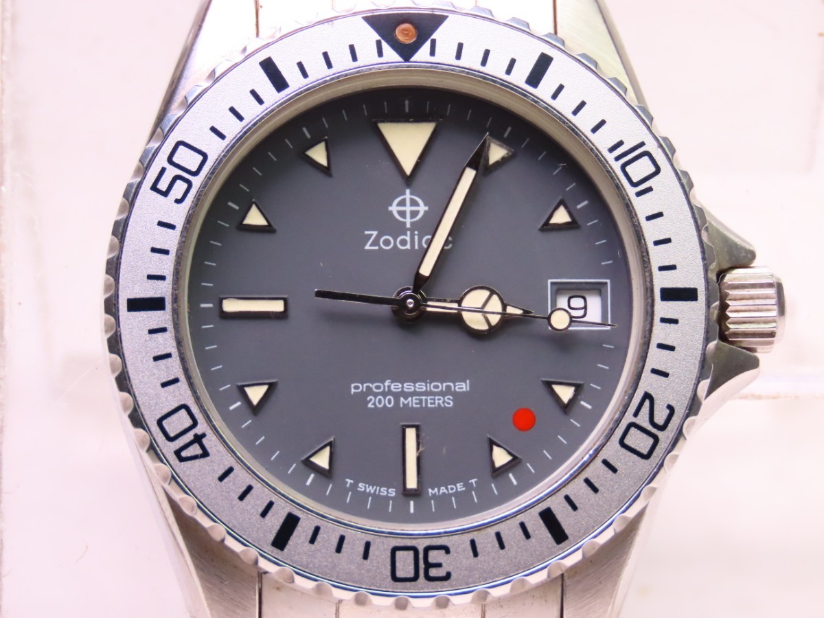■♪価格高騰! 資産価値！ 稼働 電池新品 メンズ ビンテージ 高級超レア！ Zodiac ゾディアック professional200m クオーツ フルオリジナル
