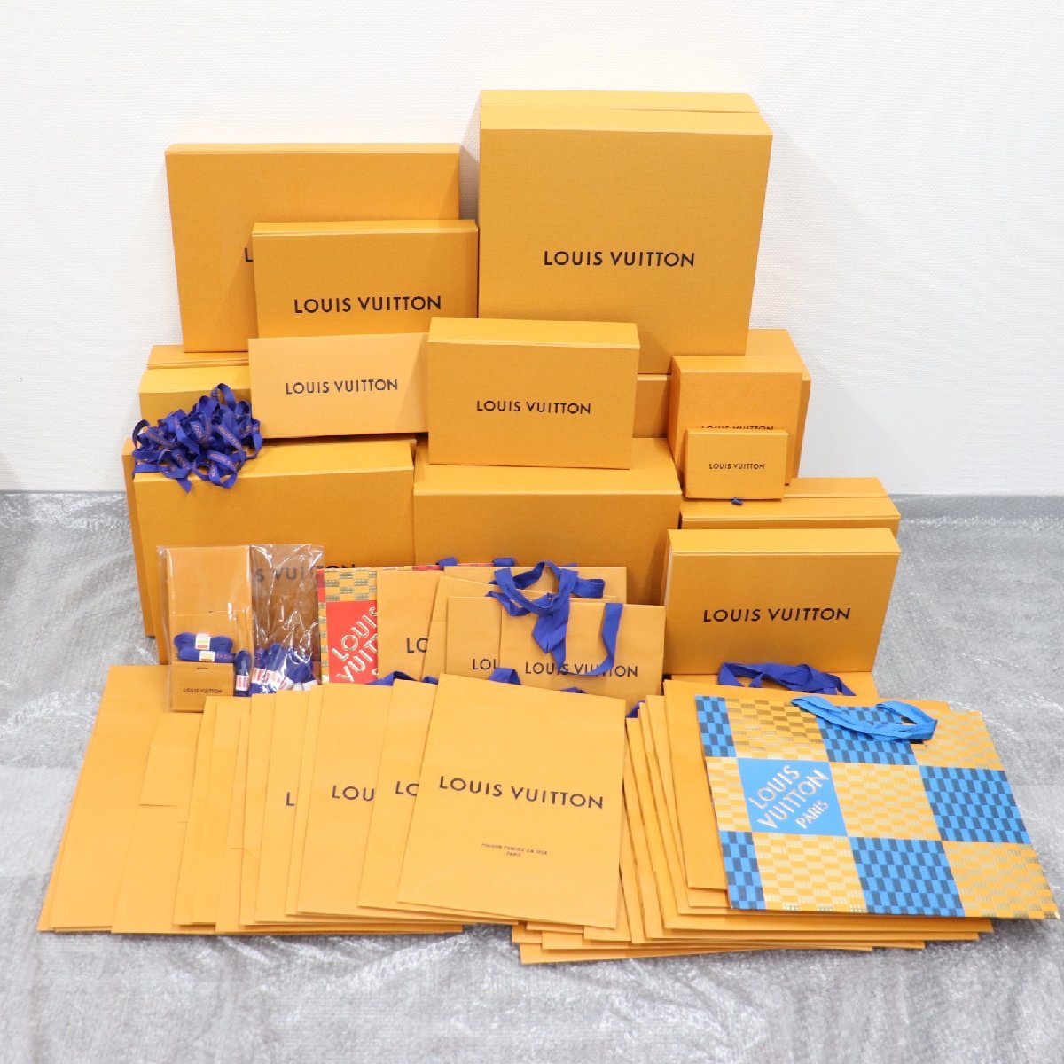 IT44DJK89AND 即決 本物 LOUIS VUITTON ルイヴィトン BOX ショッパー