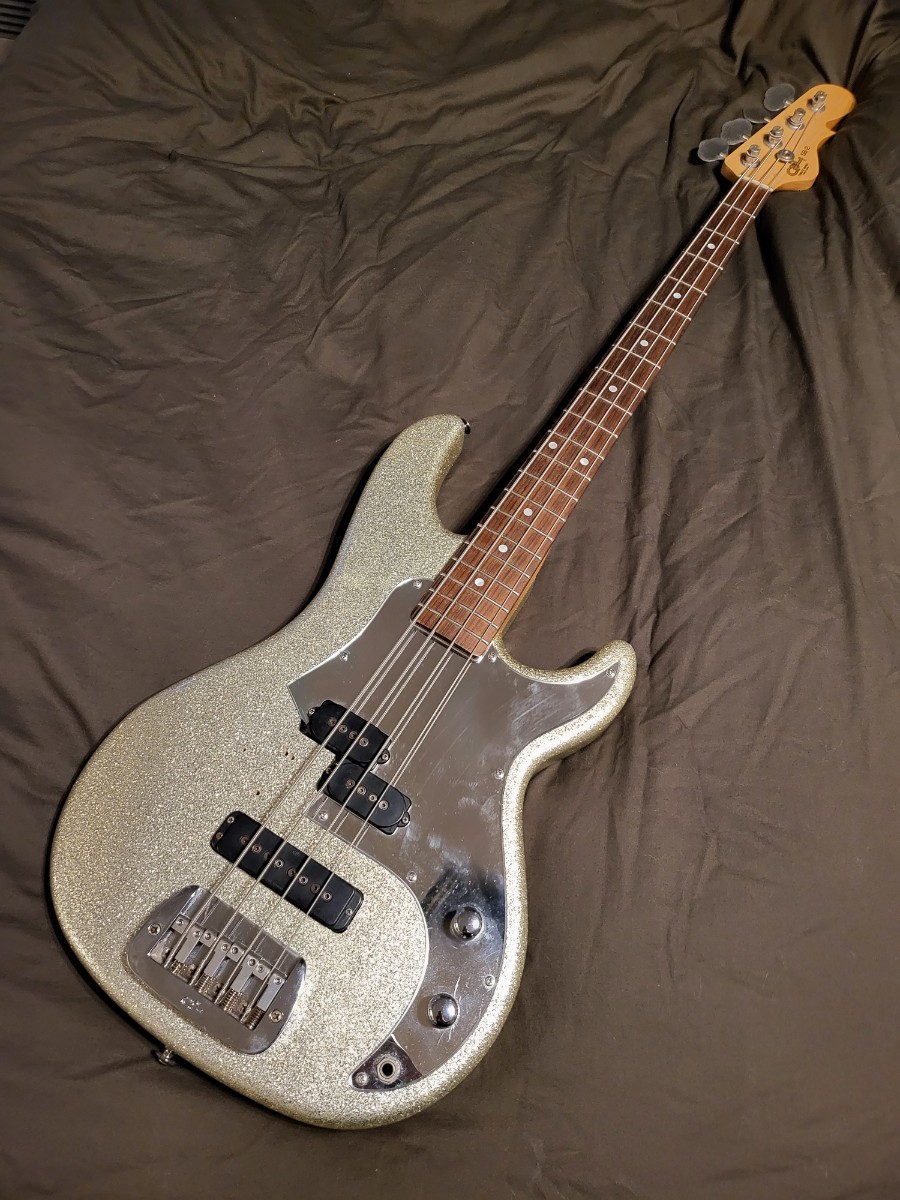SB-2 G&L 日本製 エレキベース ベース TRIBUTE シルバーメタリック