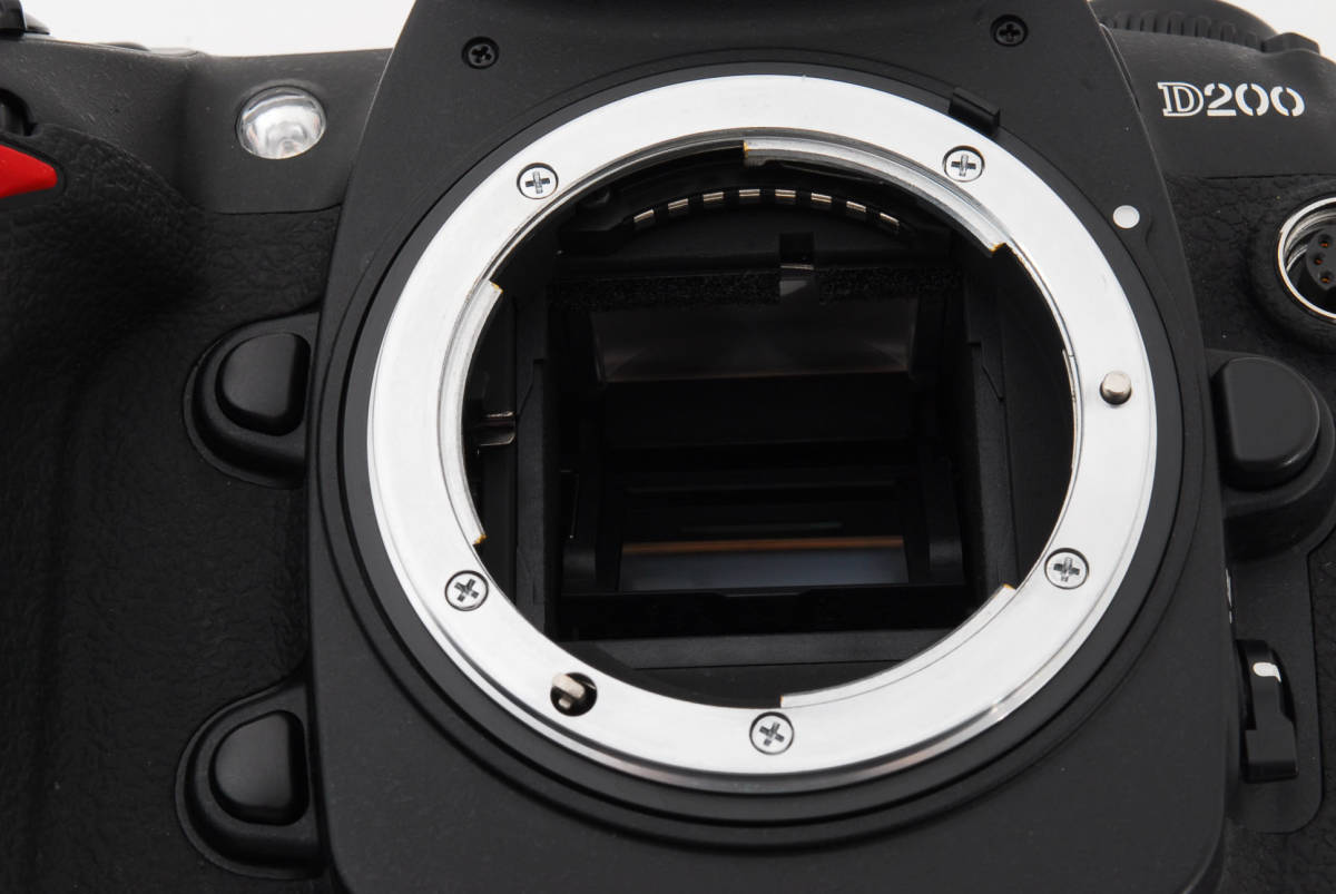 ☆極上品☆ ニコン D200 ボディ⁄ レンズキッド☆純正バッテリー、充電