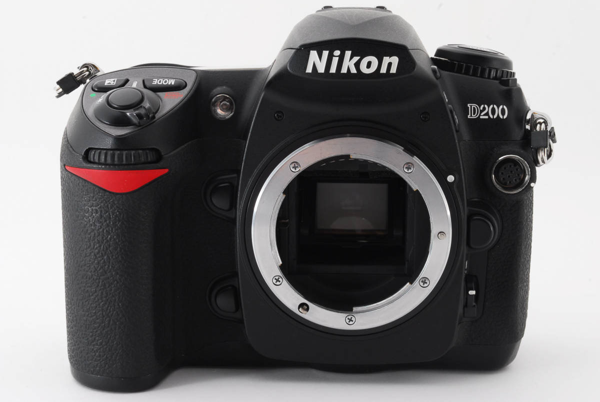 ★極上品★ ニコン D200 ボディ/ レンズキッド★純正バッテリー、充電器付★ ☆極上品☆ ニコン D200 ボディ⁄ レンズキッド☆純正バッテリー、充電