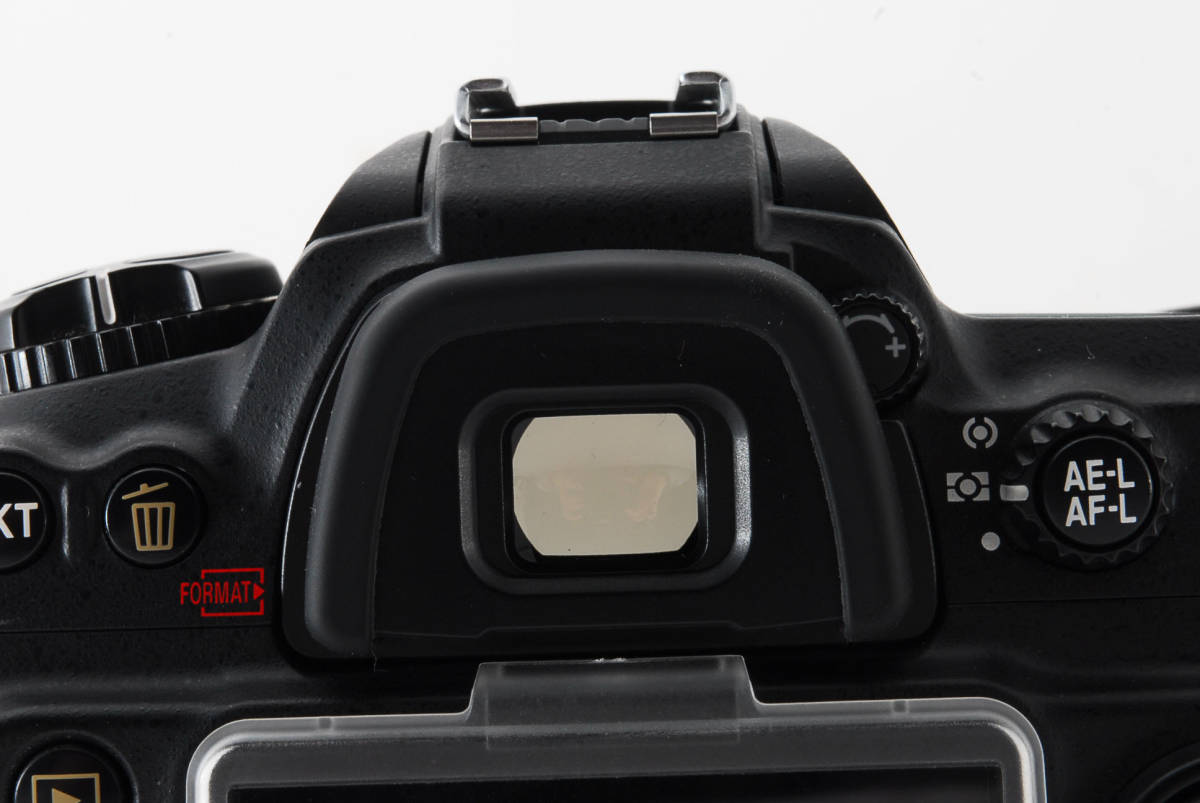 ★極上品★ ニコン D200 ボディ/ レンズキッド★純正バッテリー、充電器付★ ☆極上品☆ ニコン D200 ボディ⁄ レンズキッド☆純正バッテリー、充電