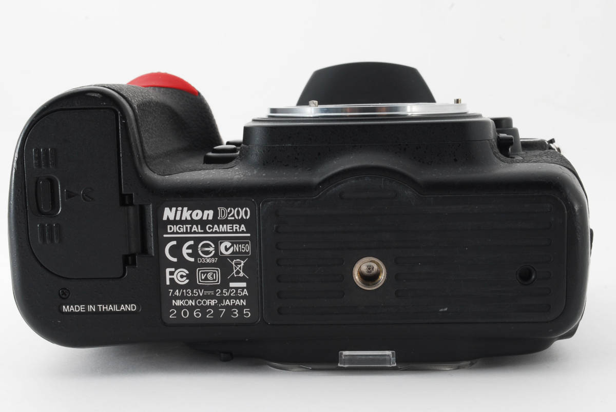 ★極上品★ ニコン D200 ボディ/ レンズキッド★純正バッテリー、充電器付★ ☆極上品☆ ニコン D200 ボディ/ レンズキッド☆純正バッテリー、充電