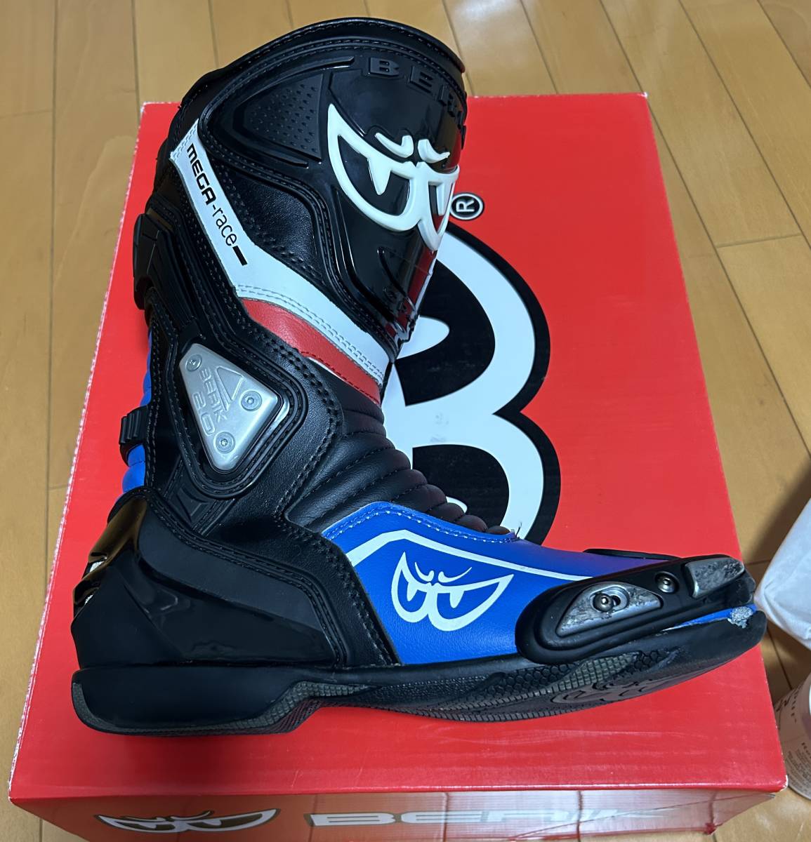 中古】サーキット走行に！ BERIK ベリック レーシングブーツ サイズ