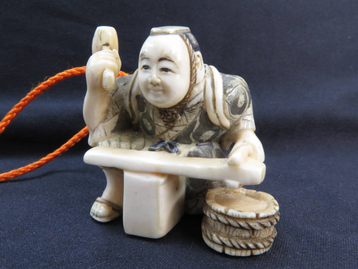 13712 ア507-195 (1) 根付 作家不明 詳細不明 根付け 人形 彫刻 工芸品