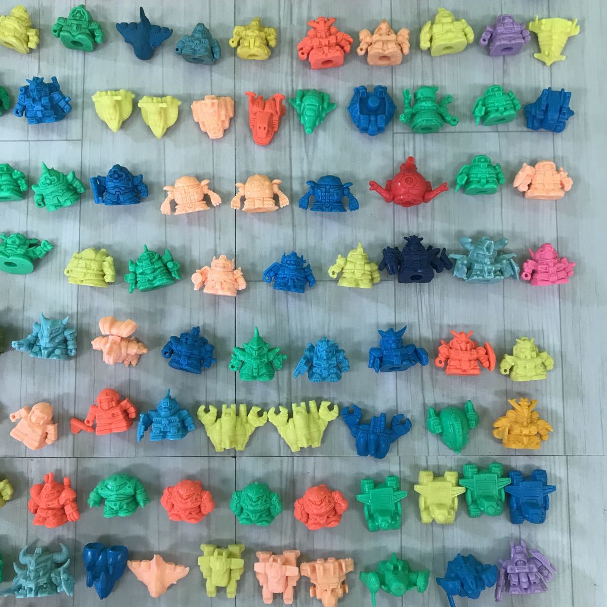 ガン消し SDガンダム 消しゴム 訳あり SDガンダム など ガン消し ガンダム消しゴム 大量まとめ売り