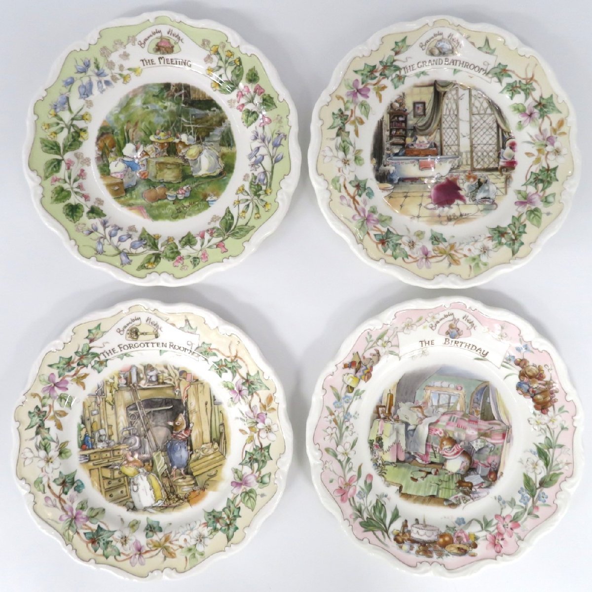 ロイヤルドルトン ブランブリーヘッジ THE FORGOTTEN ROOM プレート 飾り皿