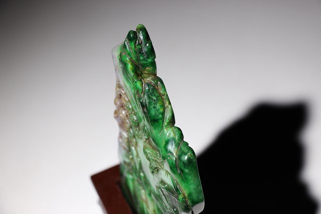 ☆皇帝☆翡翠山子 山水 花鳥彫 高さ約15.5㎝ （検）細密翡翠彫刻