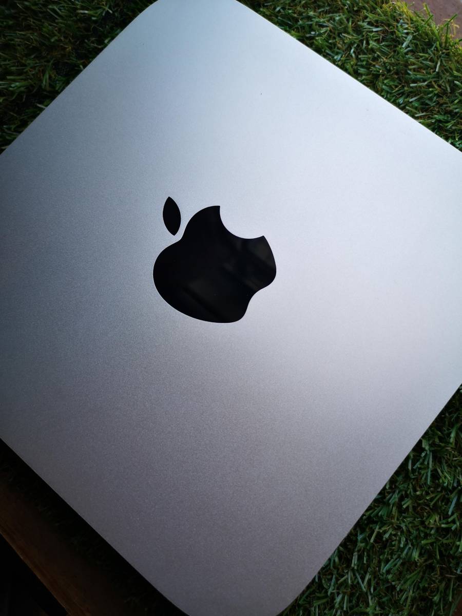 Macbook Pro 13inch☆M1/16GB/512GB/シルバー☆A2338☆中古美品 【公式