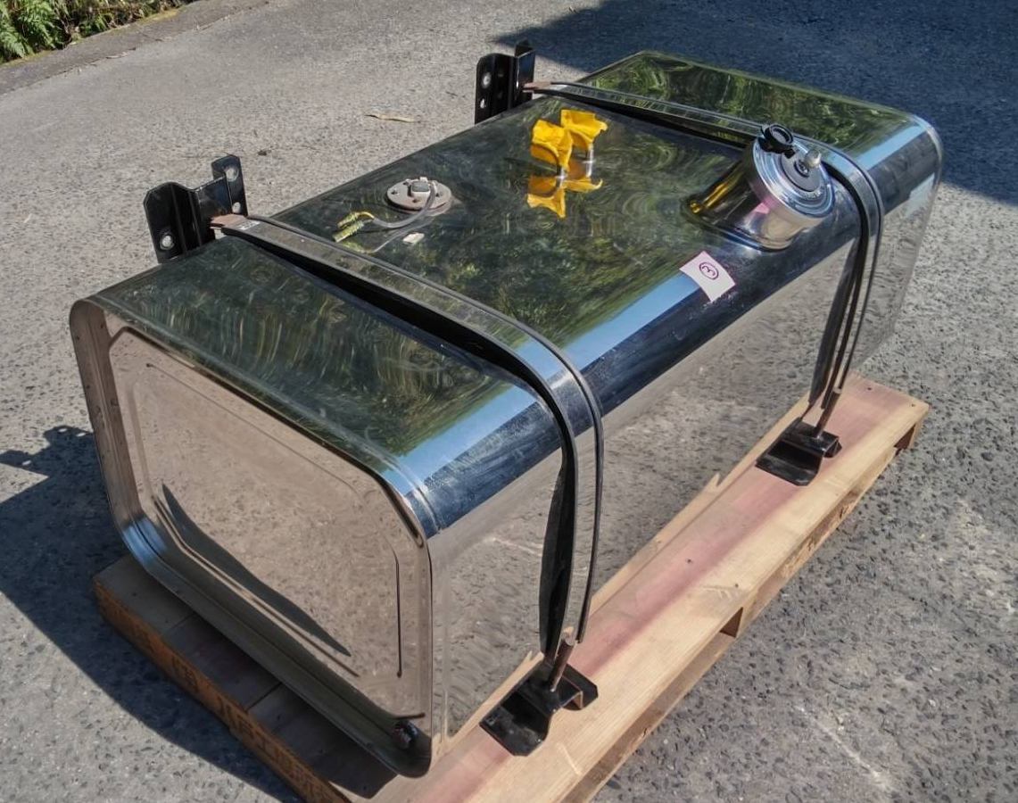 200L】燃料タンク ステンレス 蓋鍵付 ③ メインタンク 大型 デコトラ 