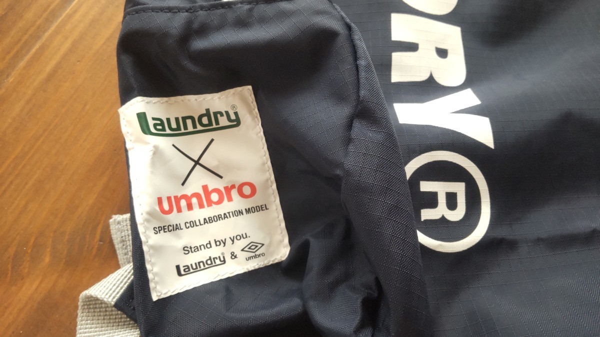 Laundry × umbro○ コラボ ナイロン製リュック デイパック 収納袋付き 
