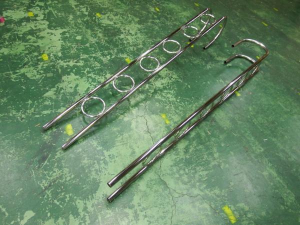 【期間限定セール♪30％オフ】汎用 極太 パイプ 32Φ 全長2170mm 梯子 ハシゴ 大型 6連 タイプ2【RQLD1】