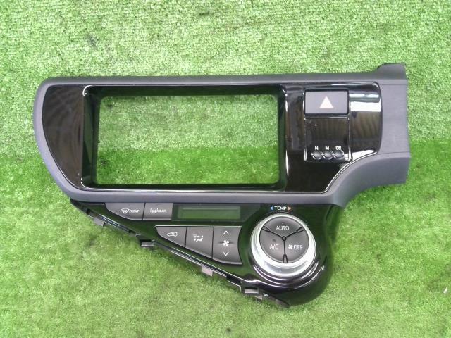 アクア DAA-NHP10 オーディオパネル　ナビパネル G 1NZ-FXE 3P0 ブラックパネル エアコンスイッチ付 55405-52C50 55405-52C50-C0