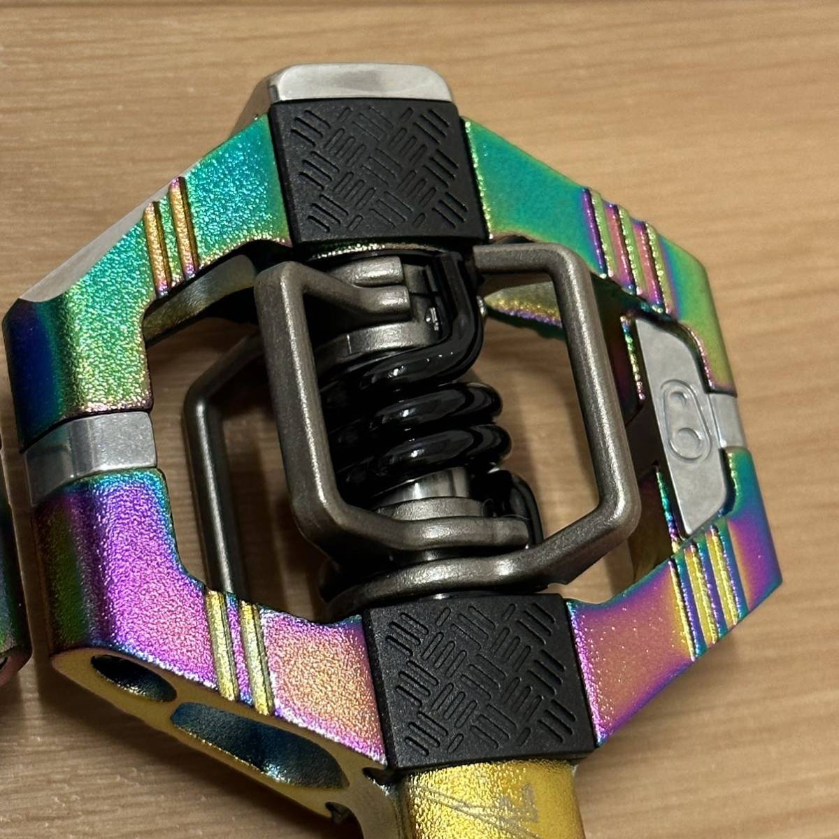 ほぼ 限定モデル Crank Brothers Candy 7 Oil Slick Edition クランク 