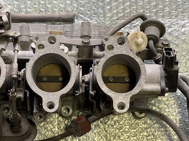 ae101 等しい 4連スロットル ae86 等に