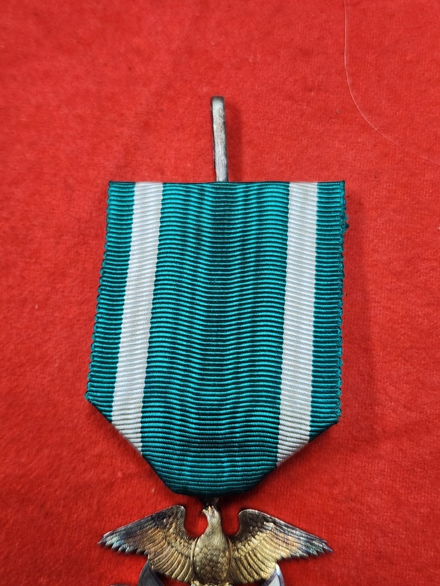 日本軍・功七級金鵄章・複製品・金鵄勲章徽章記章メダル（日本陸軍