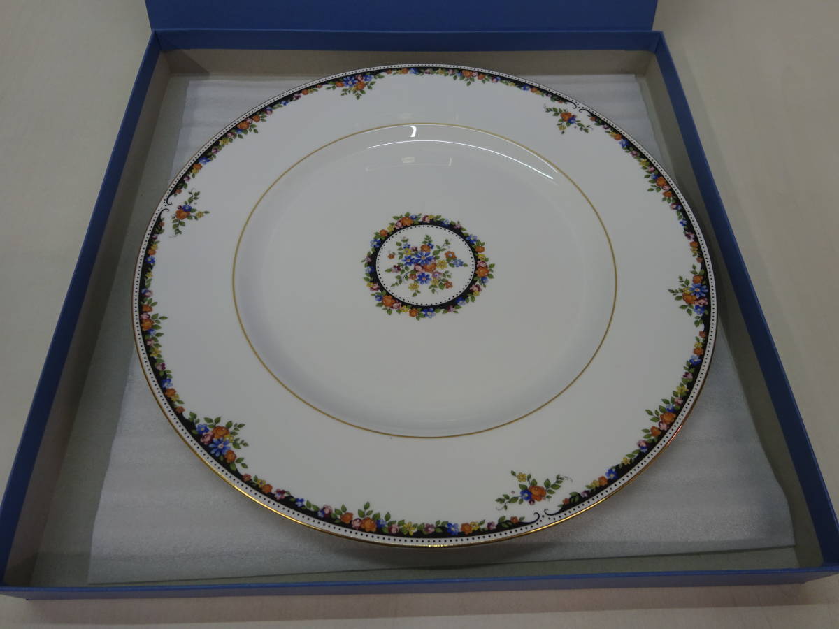 14613□Wedgwoodウエッジウッド OSBORNEオズボーン プレート大中2枚