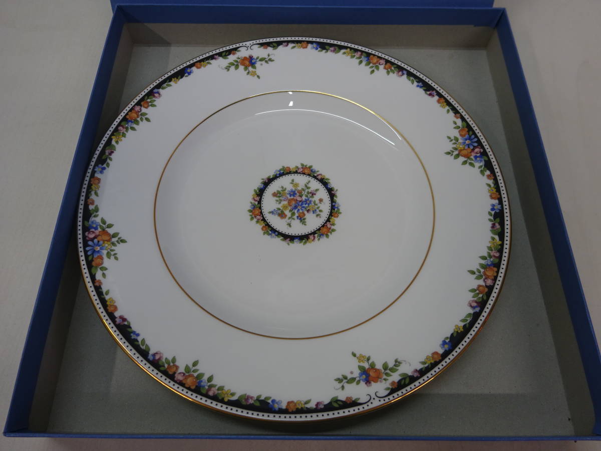 14613□Wedgwoodウエッジウッド OSBORNEオズボーン プレート大中2枚