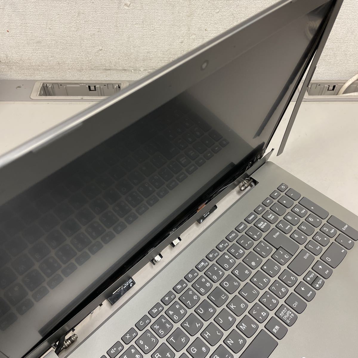 エ23 Lenovo ideapad 520-15IKB 81BF Core i5第8世代 メモリ8GB ジャンク