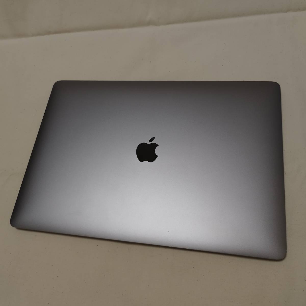 MacBook Pro Apple - A1990 0 i7 Touch Core | SSD Bar 16GB (2018) 1 GPU