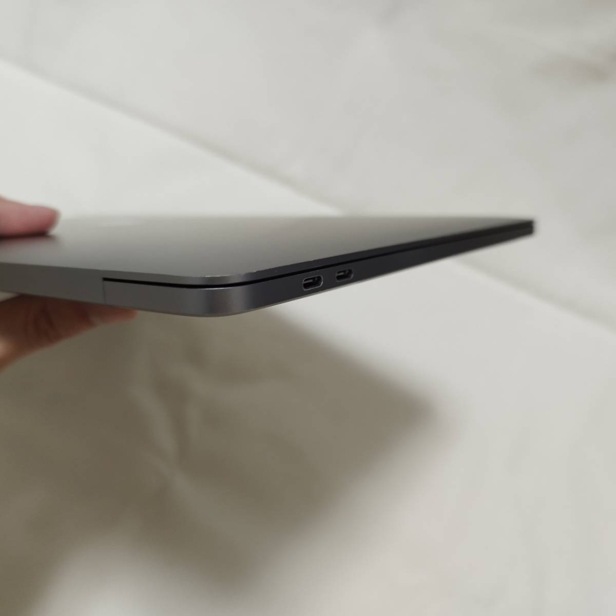 MacBook Pro Apple - A1990 0 i7 Touch Core | SSD Bar 16GB (2018) 1 GPU