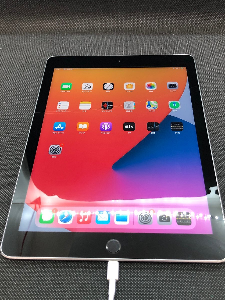中古品 iPad 第6世代 32GB Wi-Fi スペースグレイ .: 整備済み