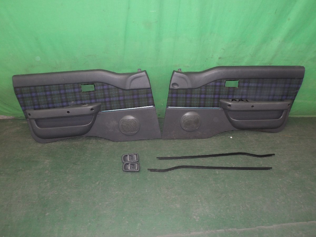 ◎【個人宅発送不可】ダイハツ　アトレークラシック　S130V/S120V　ジャンク　純正　フロント左/右ドアトリム　67616-87503　67615-87505