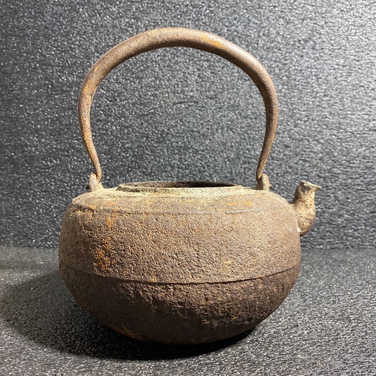 人気，低価】 煎茶道具 鉄瓶 刻印あり 詳細不明 金属工芸品16