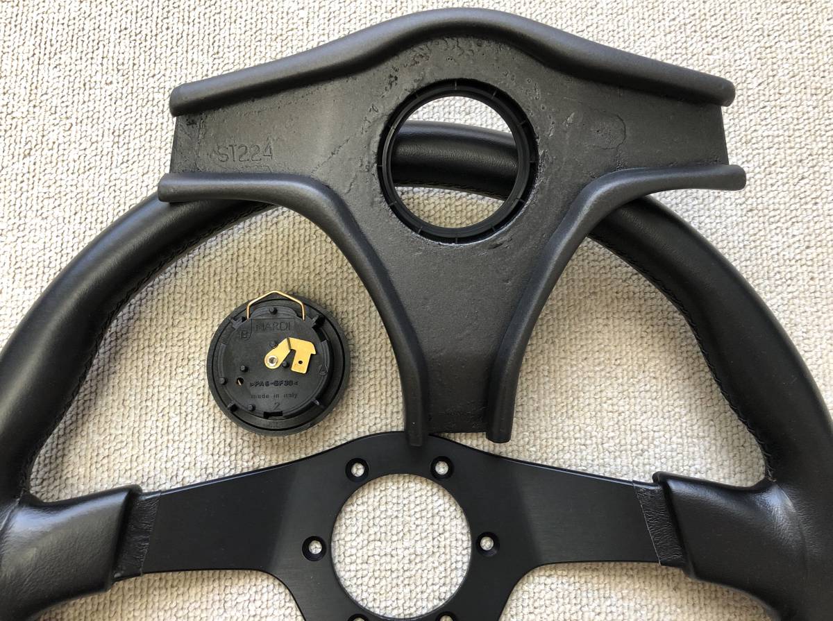 美品】NARDI ナルディ ガラ3 ステアリング 365mm TRD ホーンボタン