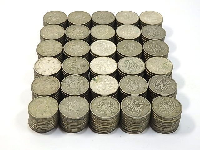 ◆100円銀貨　鳳凰・稲穂　まとめて　300枚　額面30000円分　流通品　昭和　硬貨◆